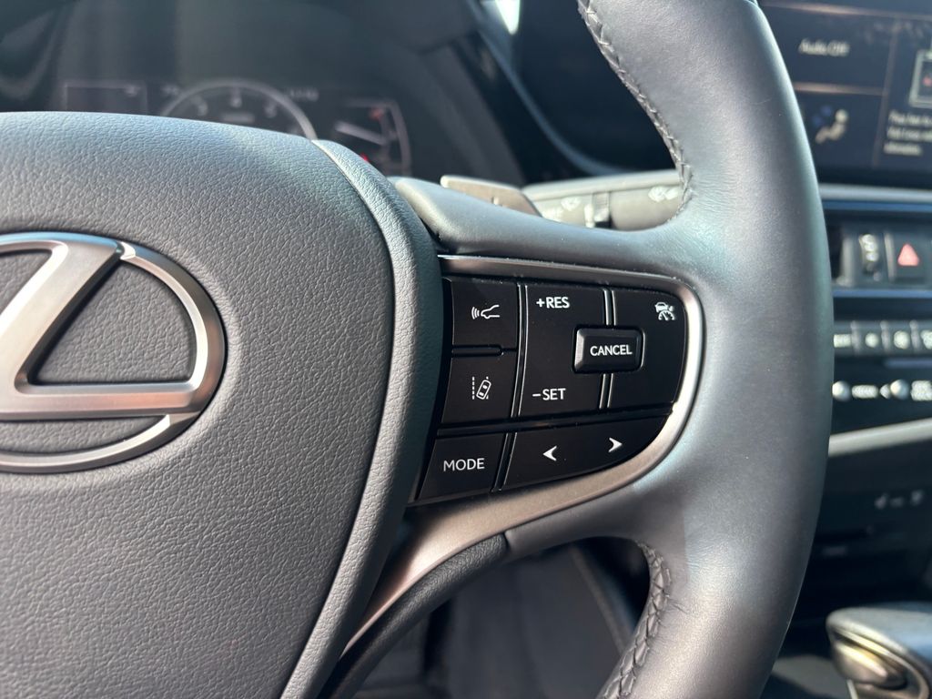 Used Car 2022 Lexus Es  350 For Sale Under $40,000 In Austin, Texas