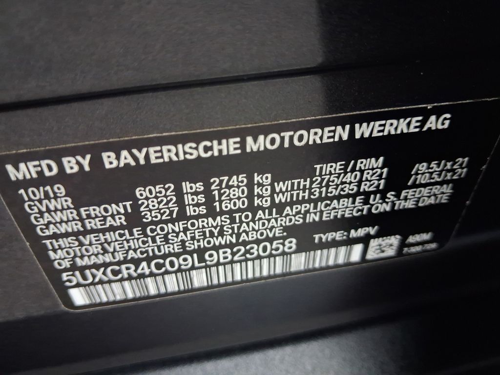 Used 2020 Gray BMW sDrive40i image 29