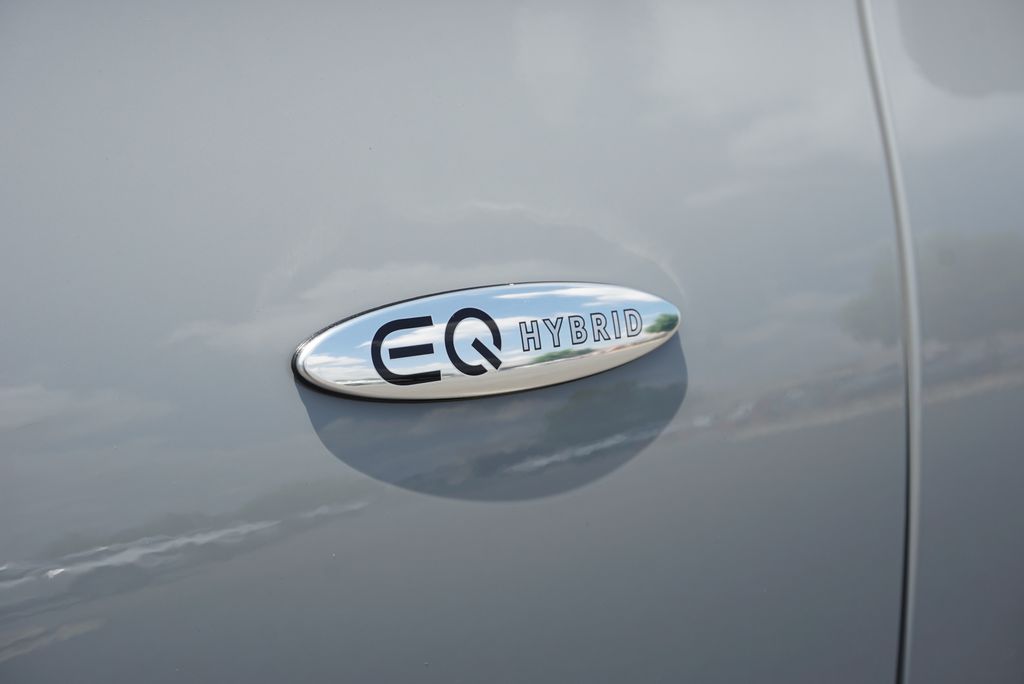 Thumbnail: 2025 Mercedes-Benz GLC - 10