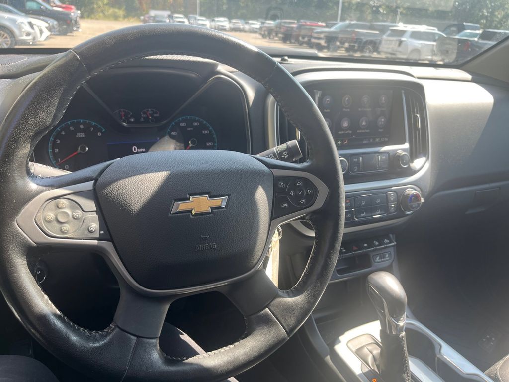 2022 Chevrolet Colorado ZR2 9