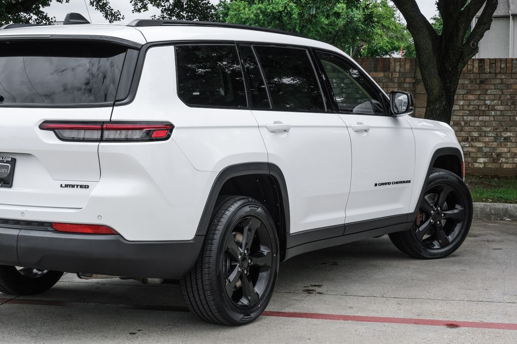 used 2022 Jeep Grand Cherokee L car, priced at $29,343