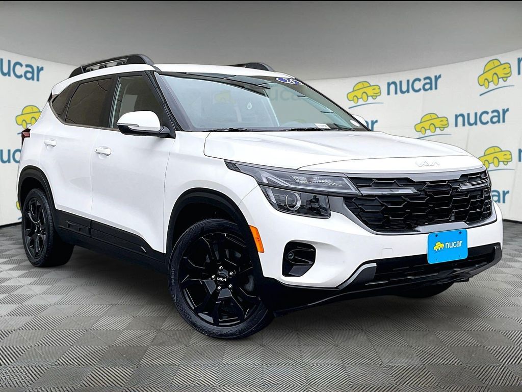 Snow White Pearl 2024 Kia Seltos SUV / Crossover All-Wheel Drive 8-Speed Automatic