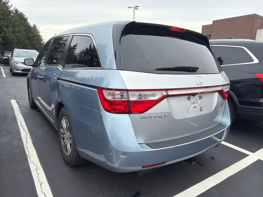 Thumbnail: 2011 Honda Odyssey - 2