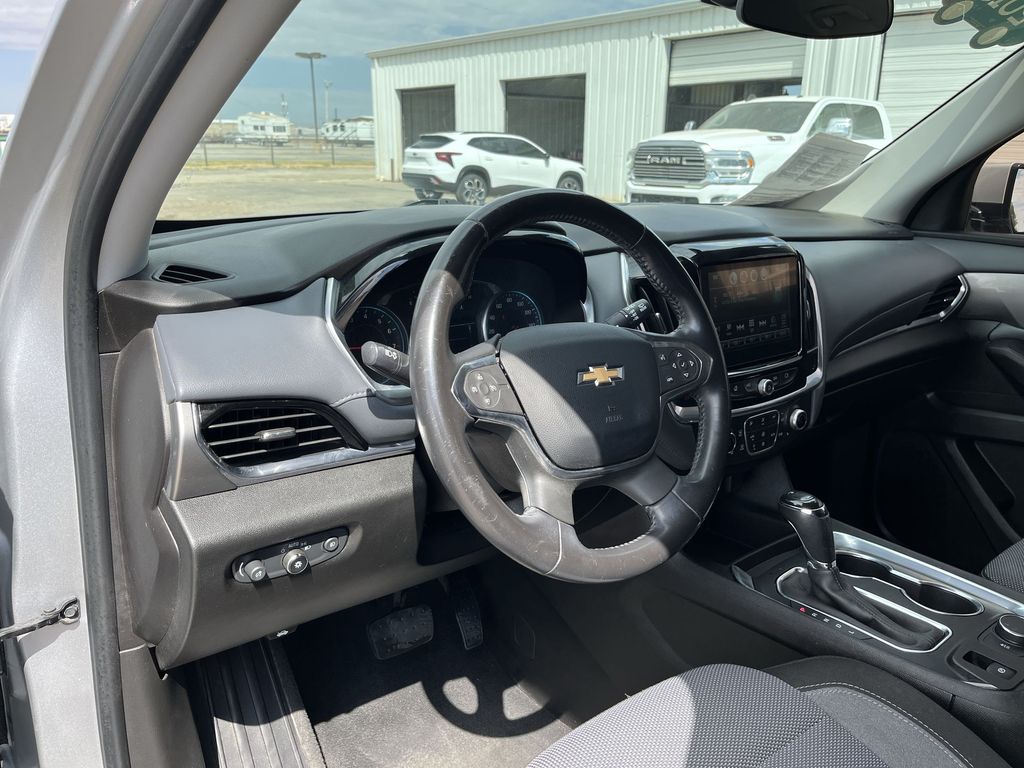 2018 Chevrolet Traverse LT 10