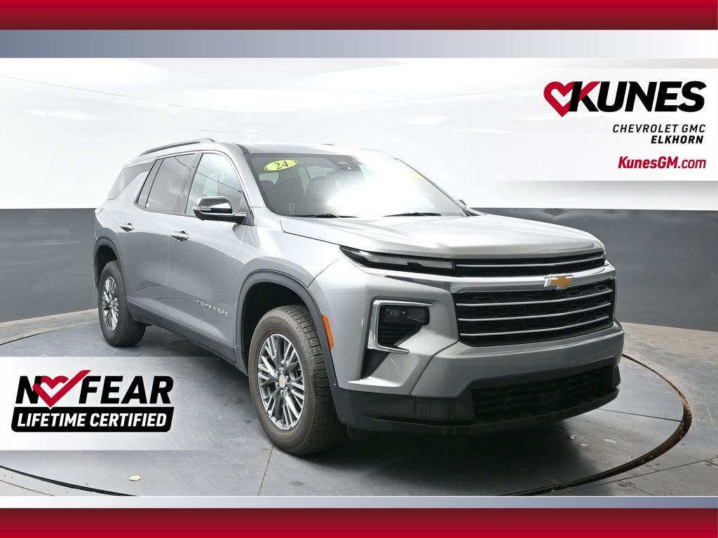 2024 Chevrolet Traverse LT