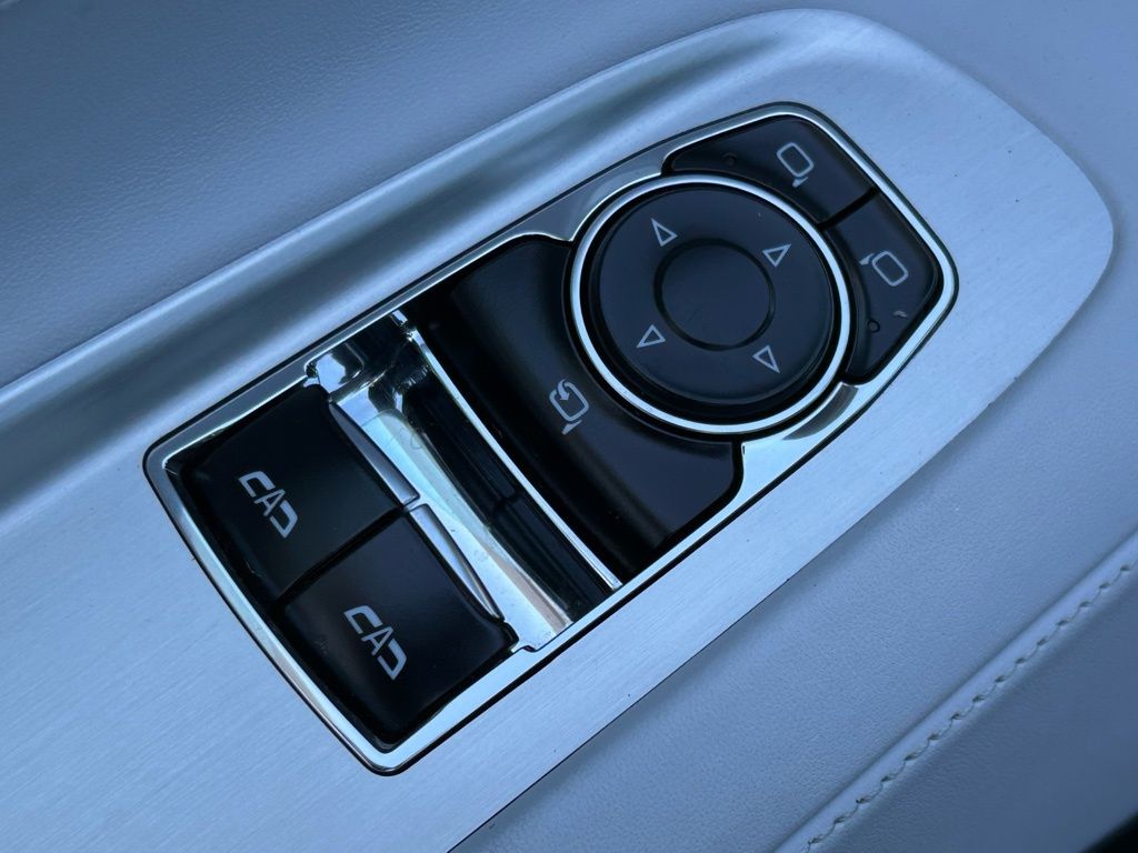 Used 2025 Black Chevrolet Stingray image 62