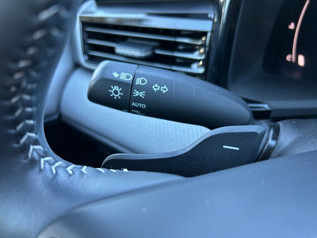 Thumbnail: 2025 Toyota Camry - 22