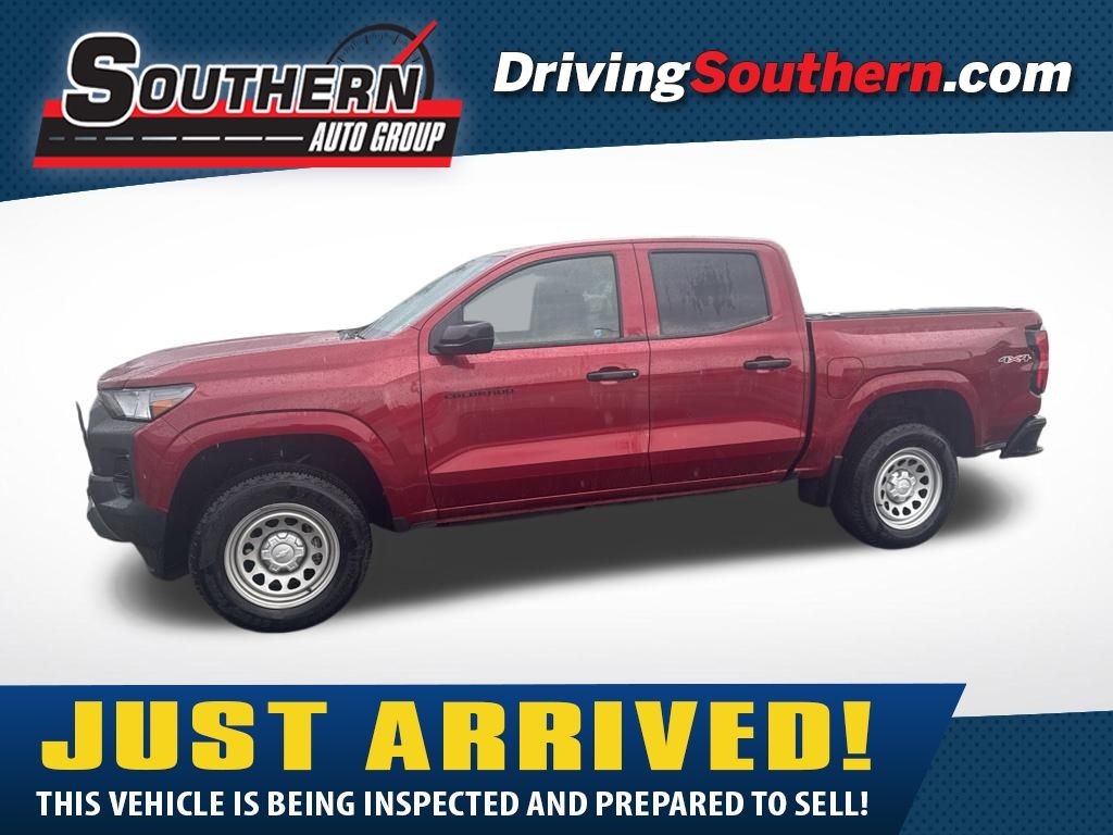 Radiant Red Tintcoat 2026 Chevrolet Colorado Pickup Truck Four-Wheel Drive 8-Speed Automatic