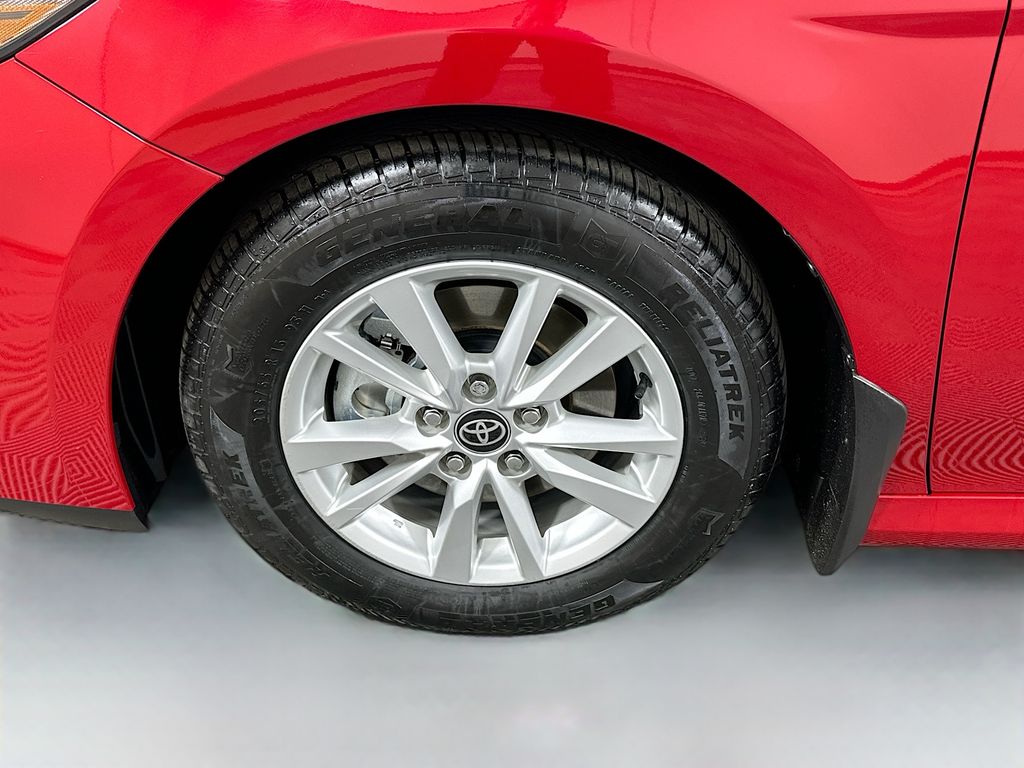 Thumbnail: 2025 Toyota Camry - 30