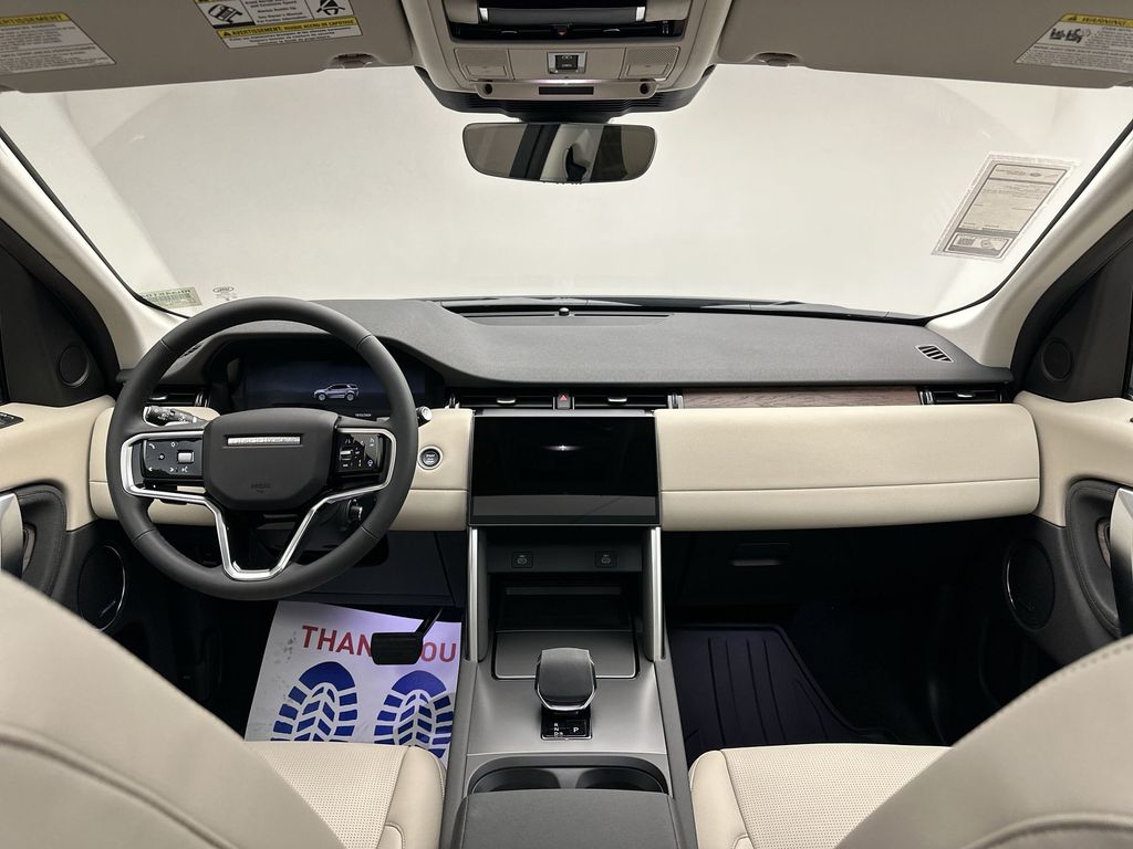 2024 Land Rover Discovery Sport S 15