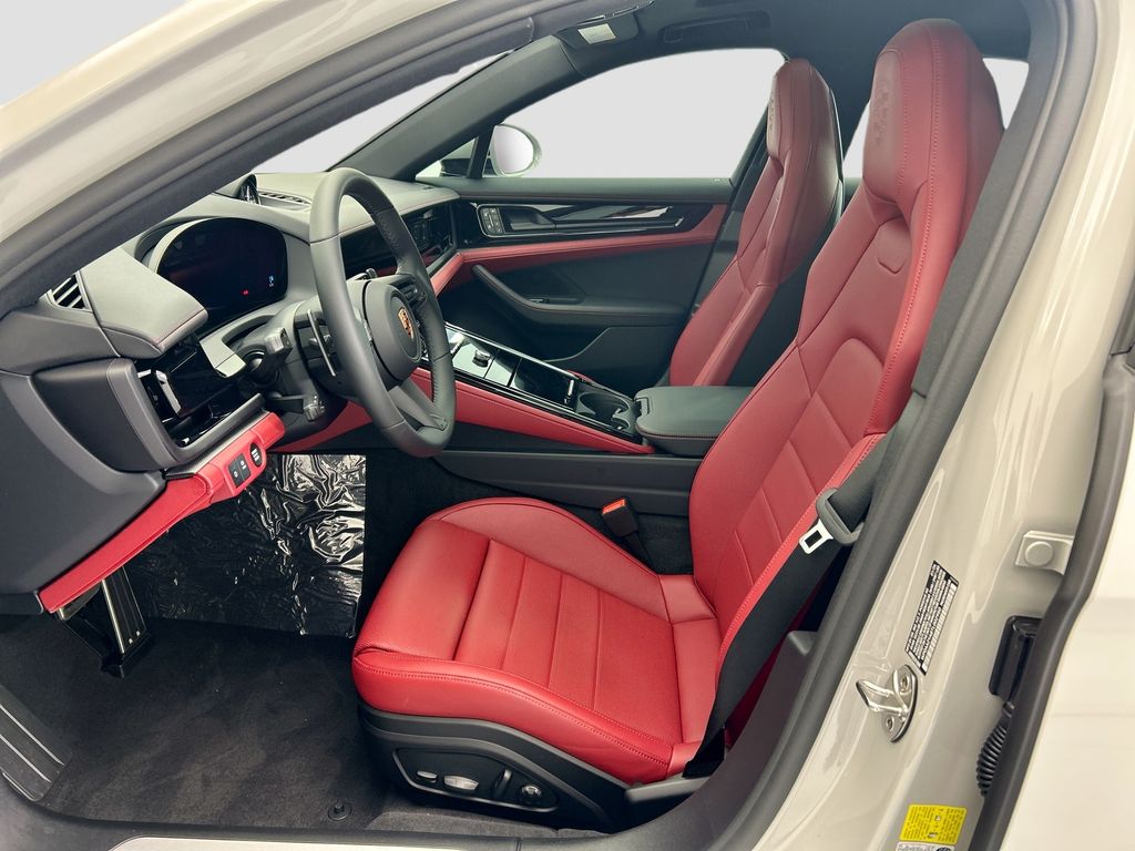 Thumbnail: 2026 Porsche Panamera - 5