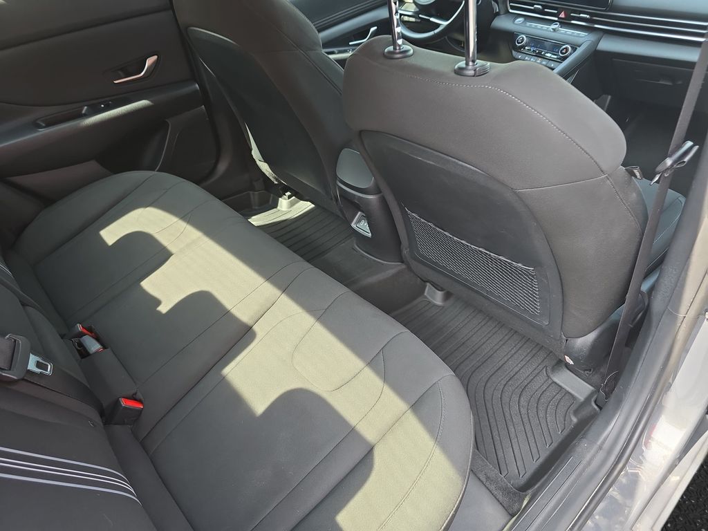 Used 2025 Hyundai Elantra Sedan