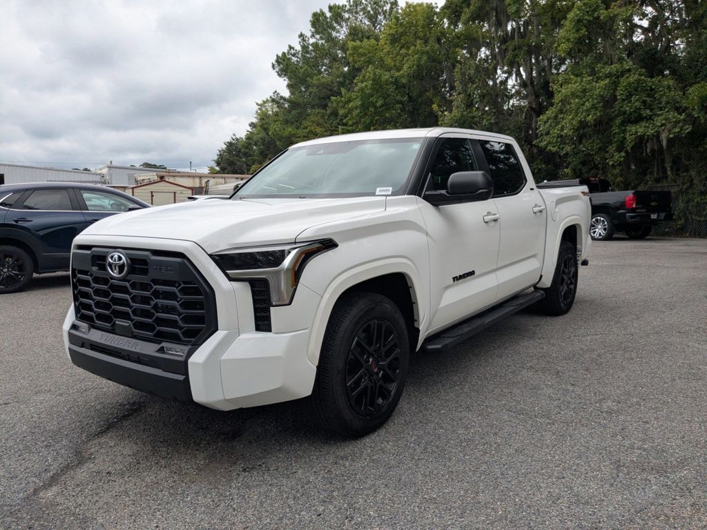 2024 Toyota Tundra SR5