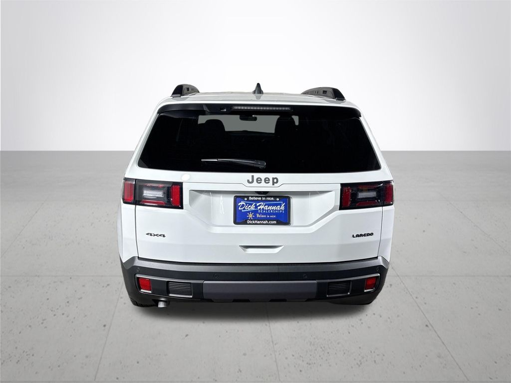 2026 Jeep Cherokee Laredo