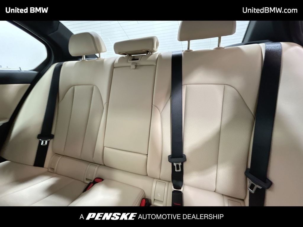 Thumbnail: 2026 BMW 3 Series - 21