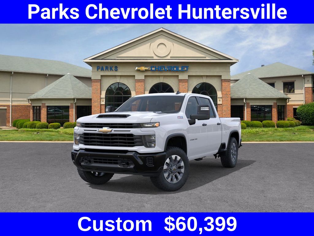 Summit White 2026 Chevrolet Silverado 2500HD Custom Crew Cab 4WD Pickup Truck Four-Wheel Drive Automatic