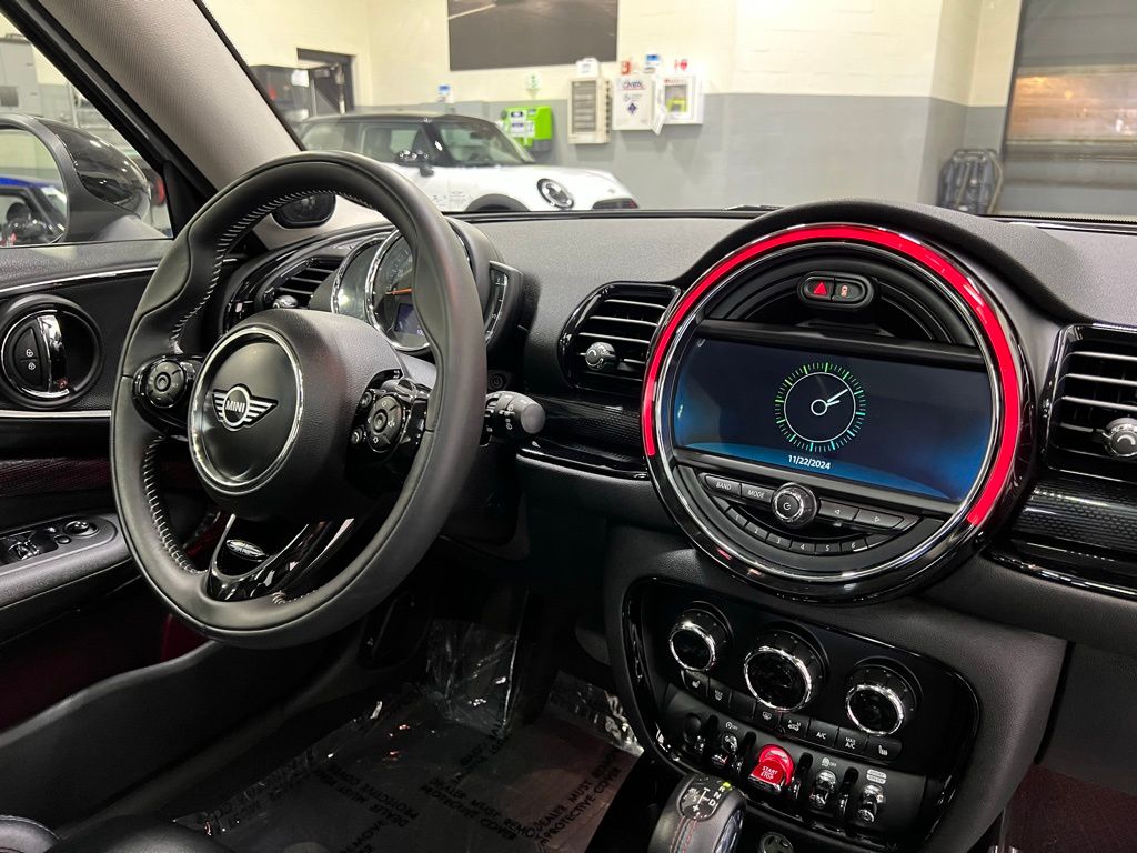 2019 MINI Cooper Clubman S 32