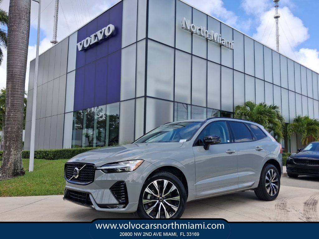 Gray (Vapour Grey Metallic) 2025 Volvo XC60 B5 Core Dark Theme AWD SUV / Crossover All-Wheel Drive Automatic