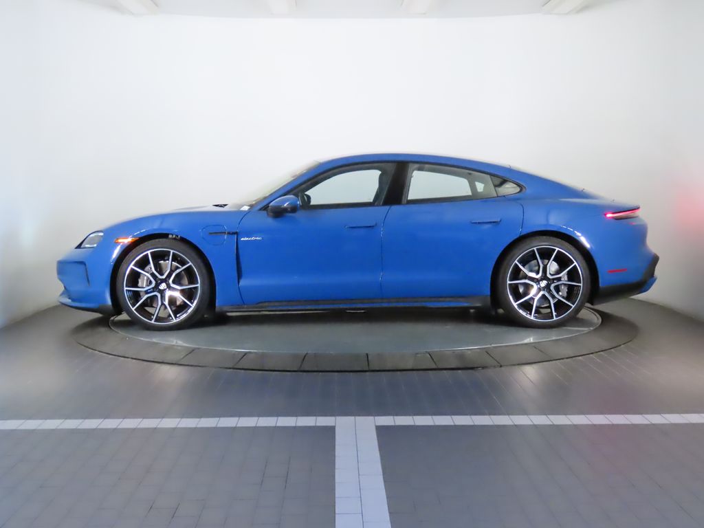 Thumbnail: 2025 Porsche Taycan - 2