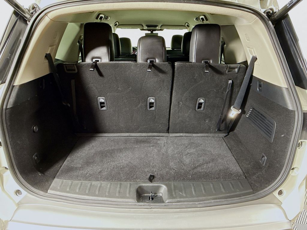 Thumbnail: 2023 Nissan Pathfinder - 25