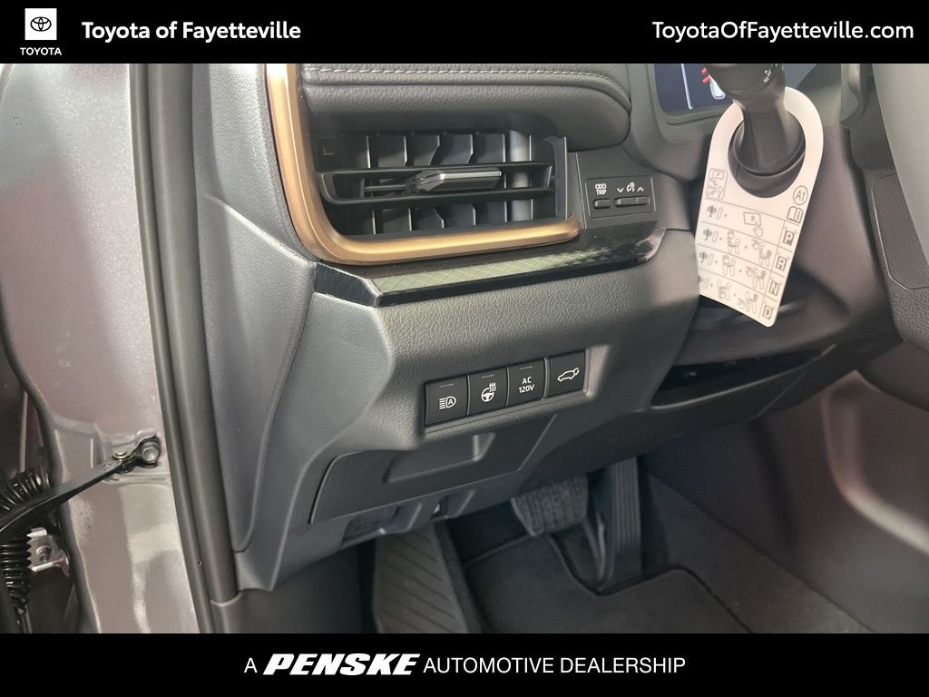Thumbnail: 2026 Toyota Grand Highlander - 23