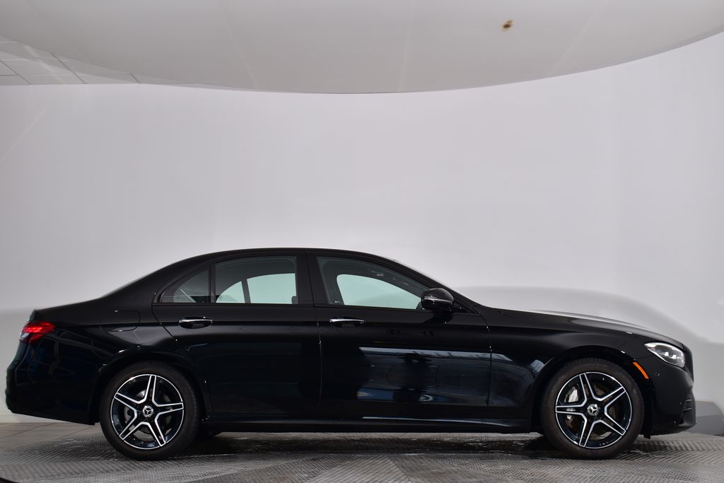 Thumbnail: 2023 Mercedes-Benz E-Class - 6