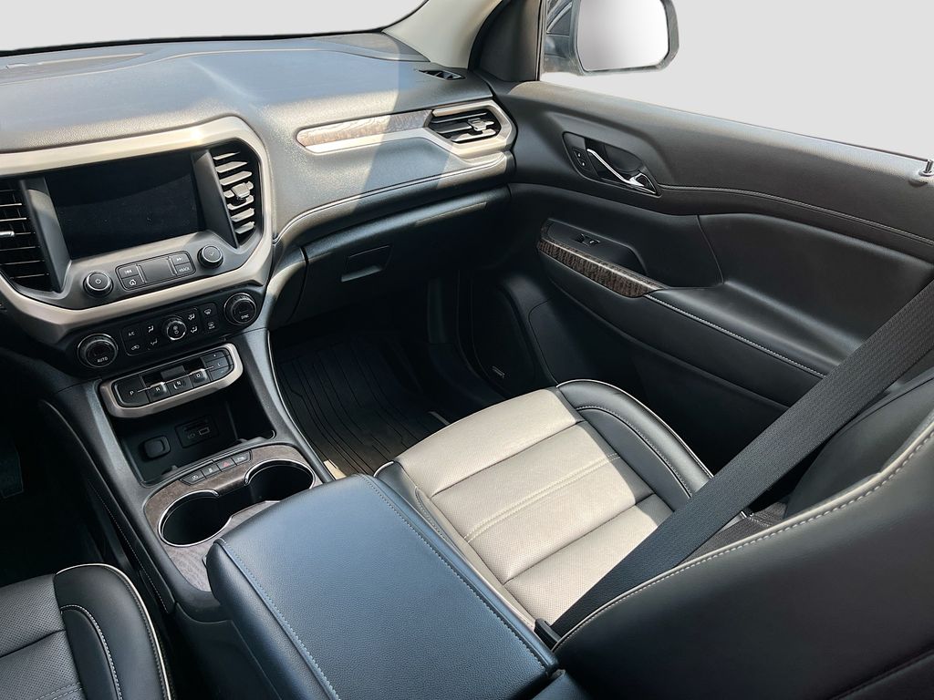 Used 2022 Black GMC Denali image 25