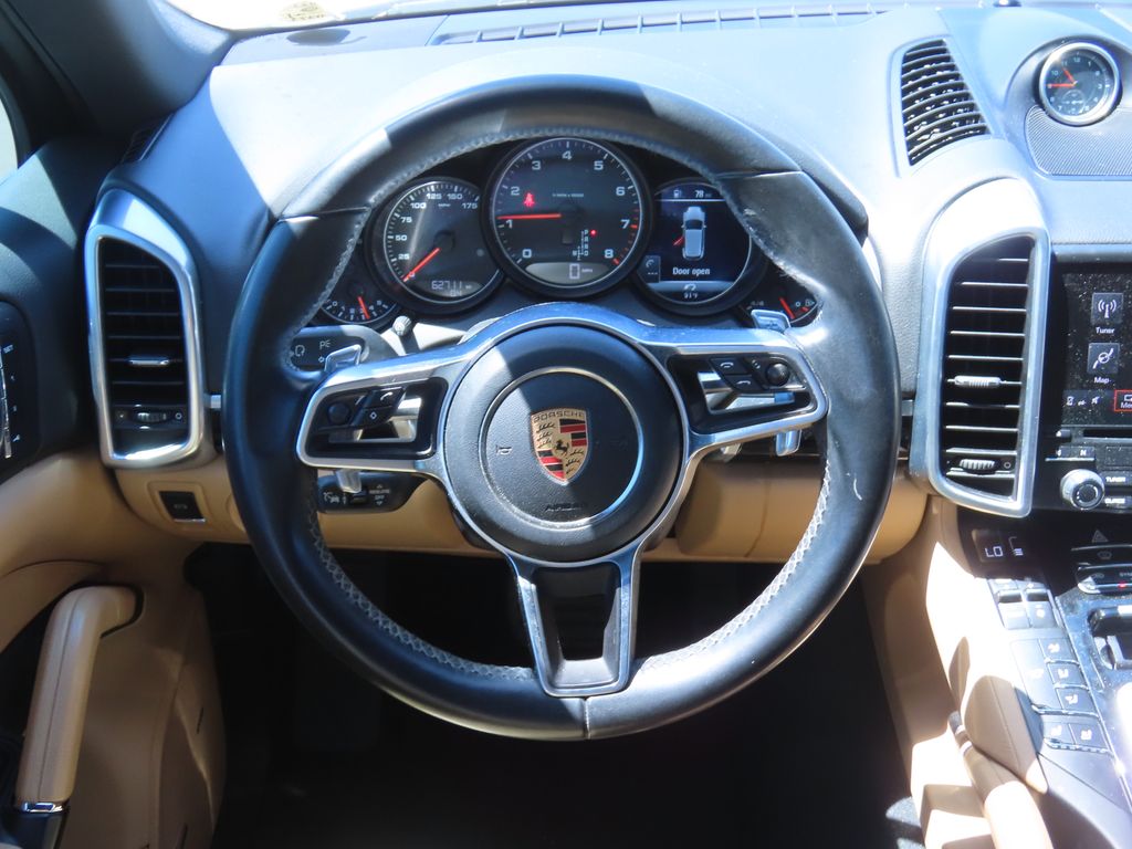 Thumbnail: 2017 Porsche Cayenne - 6