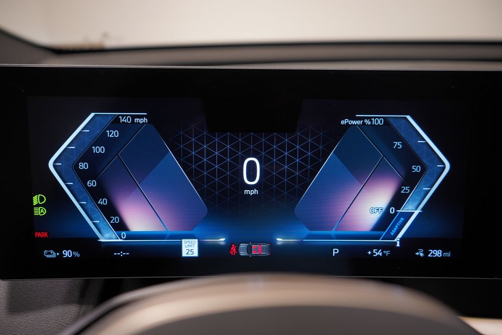 Thumbnail: 2023 BMW iX - 21