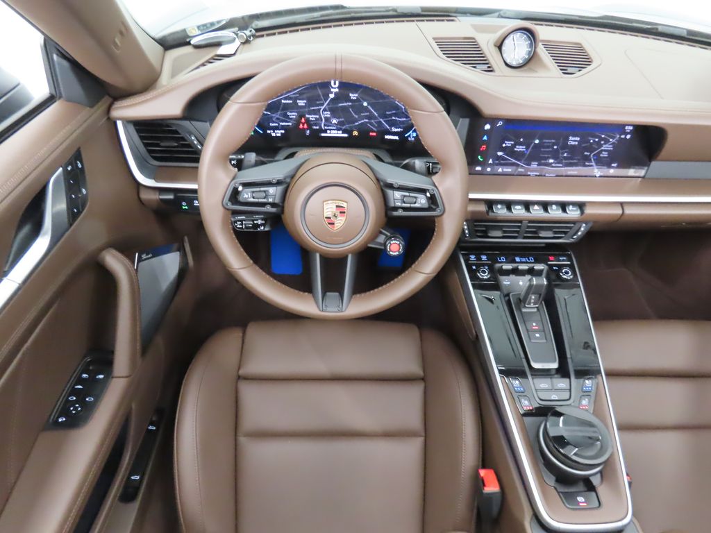 Thumbnail: 2025 Porsche 911 - 25