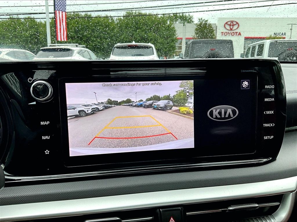 2021 Kia K5 — photo 18
