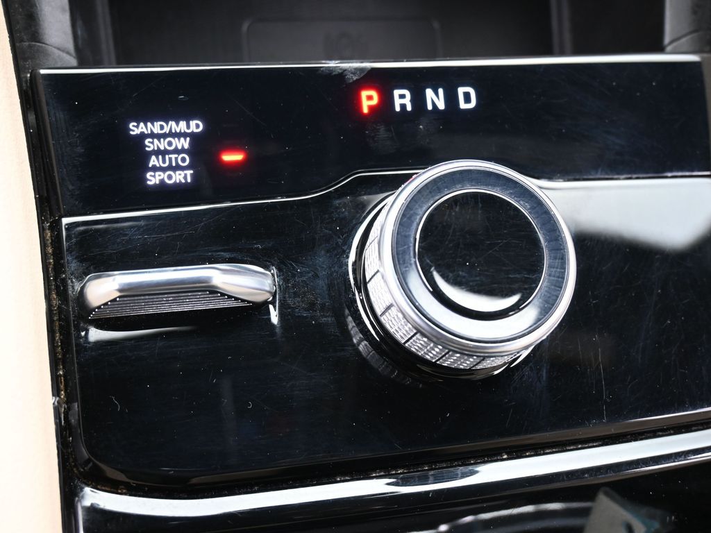 Used 2023 Baltic Gray Metallic Clearcoat Jeep Limited image 27