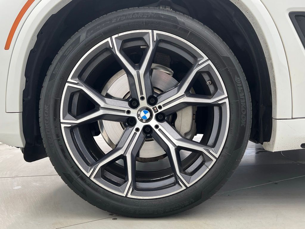 Thumbnail: 2023 BMW X5 - 23