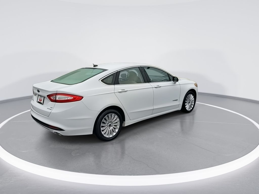 2014 Ford Fusion SE 8