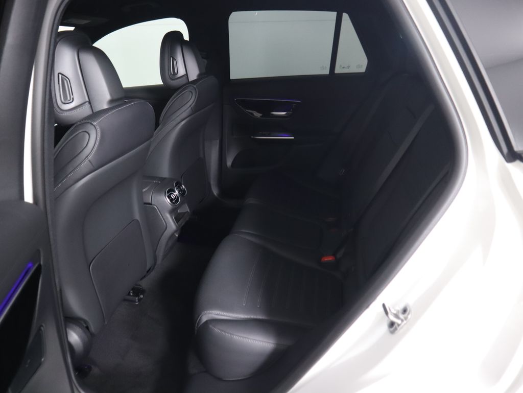 Thumbnail: 2026 Mercedes-Benz GLC - 22