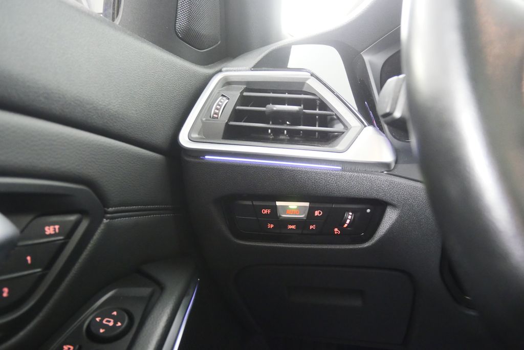 Thumbnail: 2019 BMW 3 Series - 18