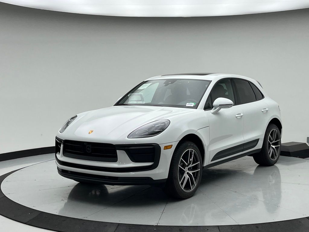 Thumbnail: 2026 Porsche Macan - 1
