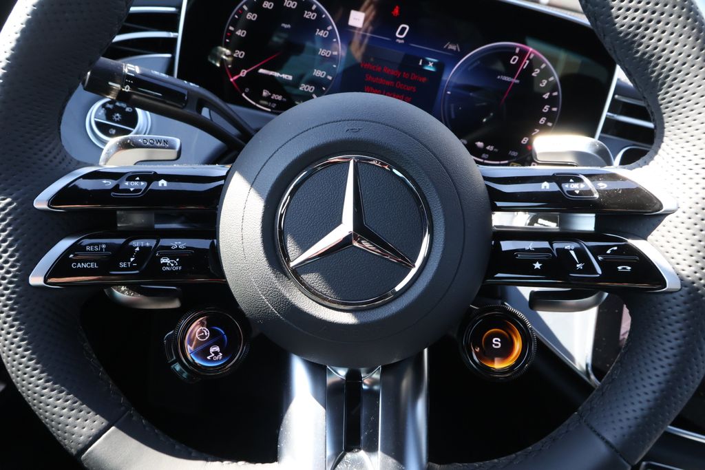 Thumbnail: 2025 Mercedes-Benz E-Class - 22