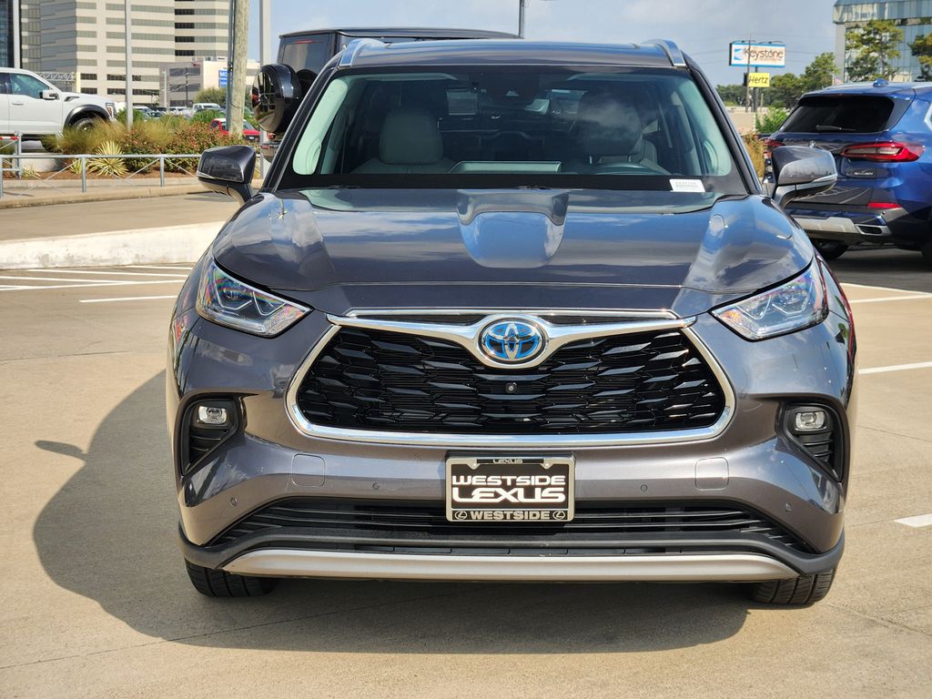 2022 Toyota Highlander Hybrid Platinum Gray at Toyota of Victoria