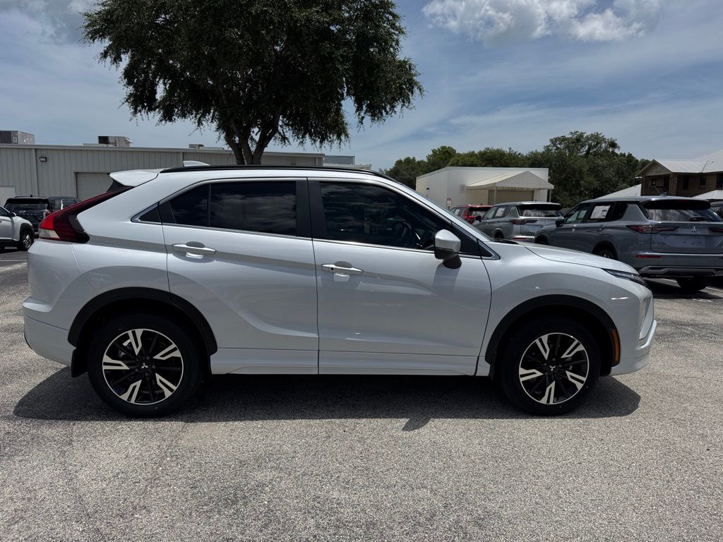 2025 Mitsubishi Eclipse Cross SEL photo 8