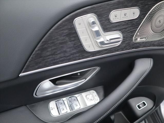 Thumbnail: 2026 Mercedes-Benz GLE - 25