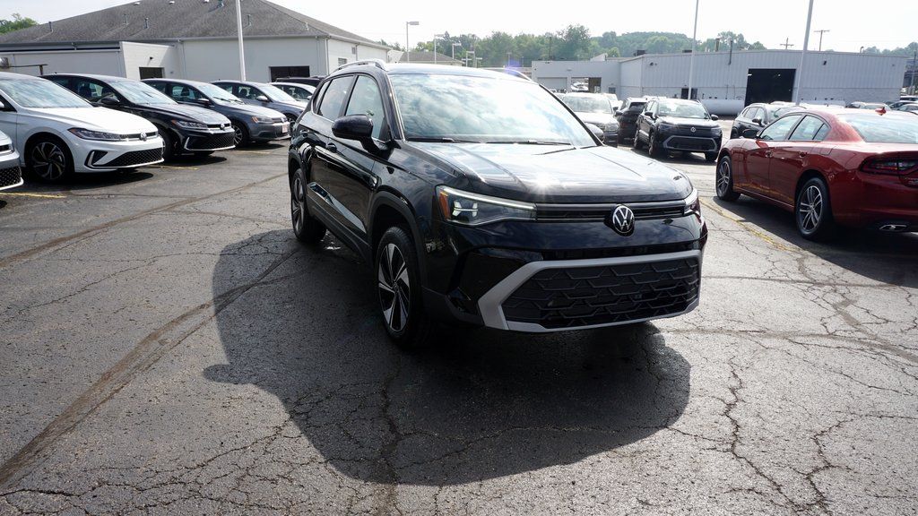2025 Volkswagen Taos 1.5T SE