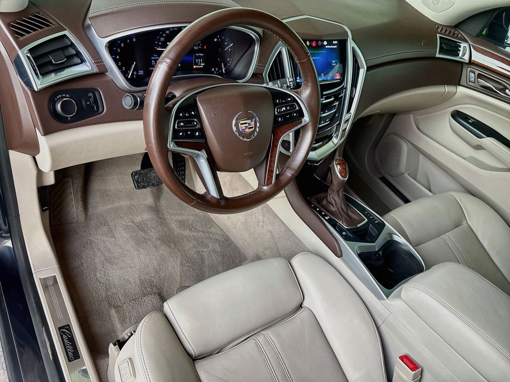 Thumbnail: 2015 Cadillac SRX - 9