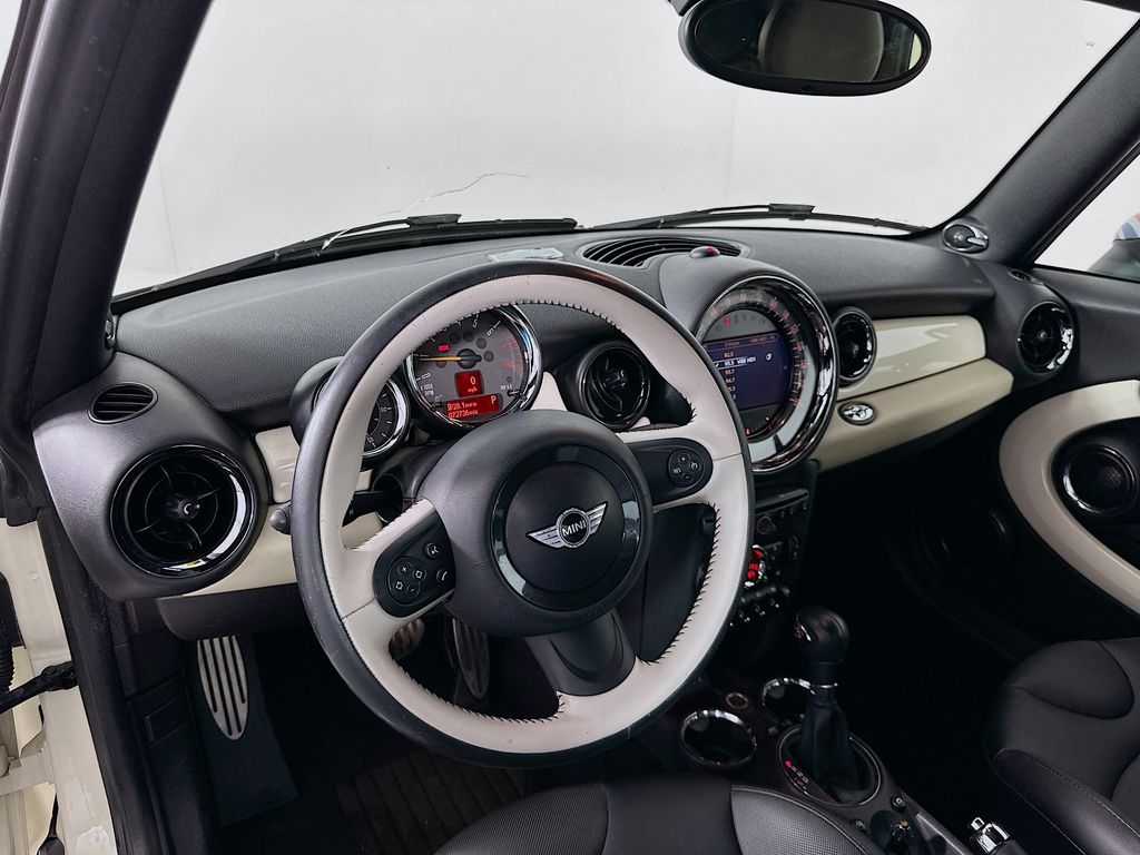 Thumbnail: 2015 MINI Cooper - 9