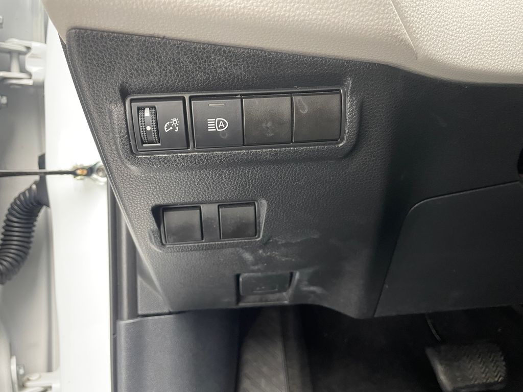 Thumbnail: 2022 Toyota Corolla Cross - 19