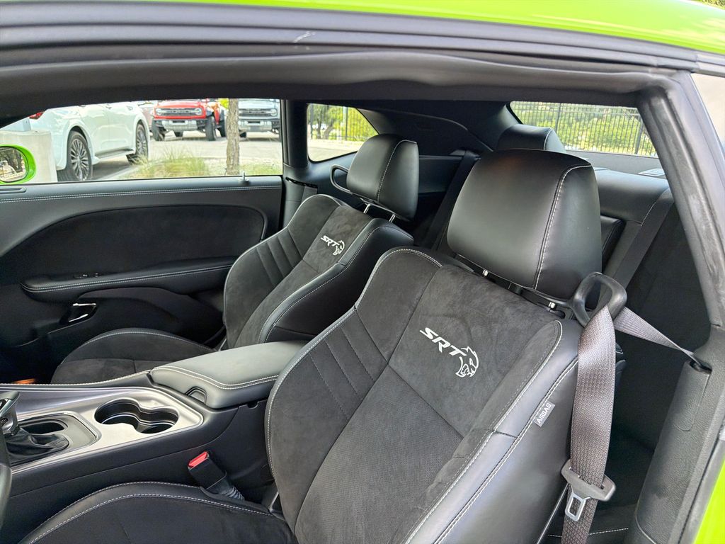 Used 2023 Green Dodge SRT Hellcat Jailbreak image 21