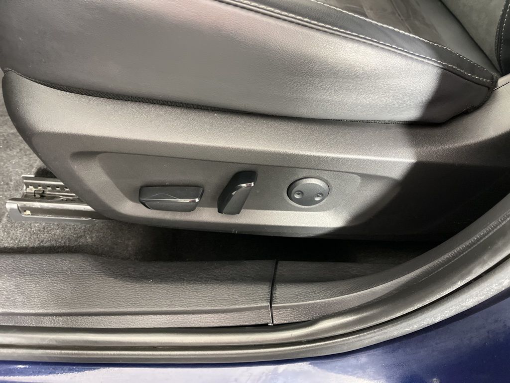 Thumbnail: 2024 Mitsubishi Outlander - 24