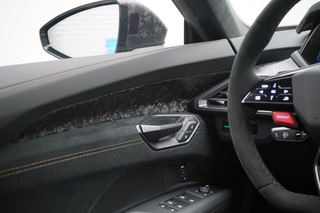 Thumbnail: 2026 Audi RS e-tron GT - 17