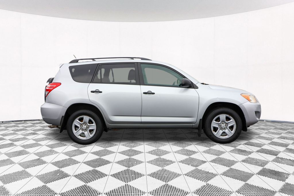 2010 Toyota RAV4 Base 7