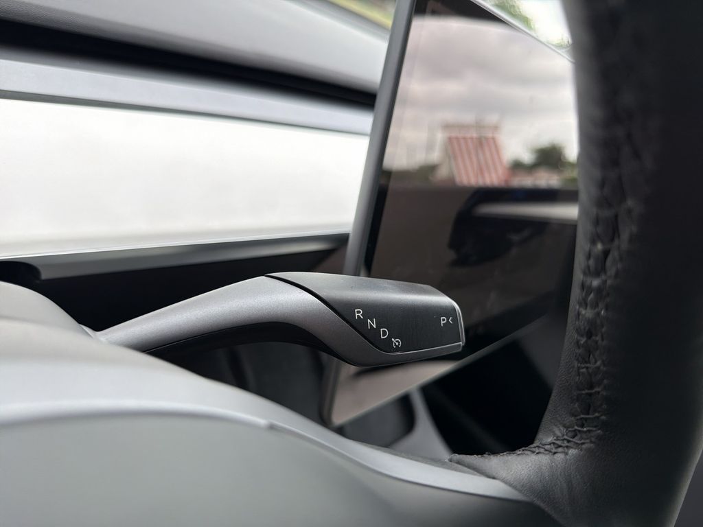 Used 2022 Blue Tesla Performance image 15